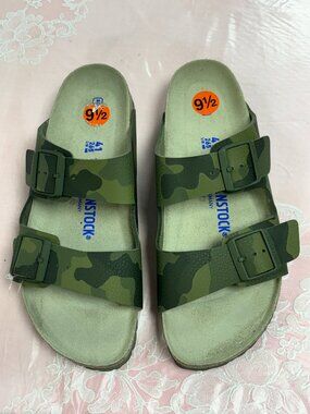 NEW-Birkenstock-Men.s-Green Camo leather-Buckle close Sandals.US Sz-9.5./Eur-41.